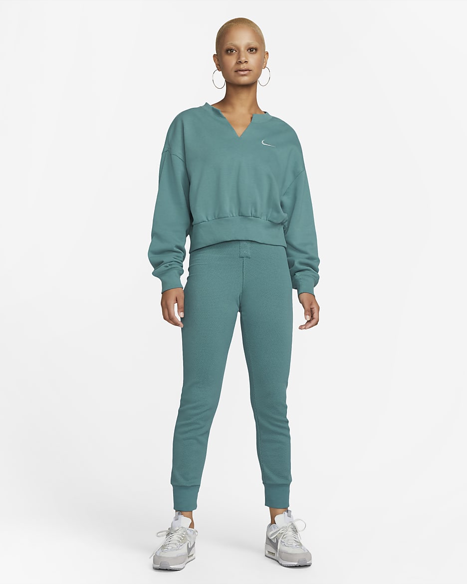 Nike Sportswear Everyday Modern Women s Oversized Crop French Terry Crew neck Sweatshirt